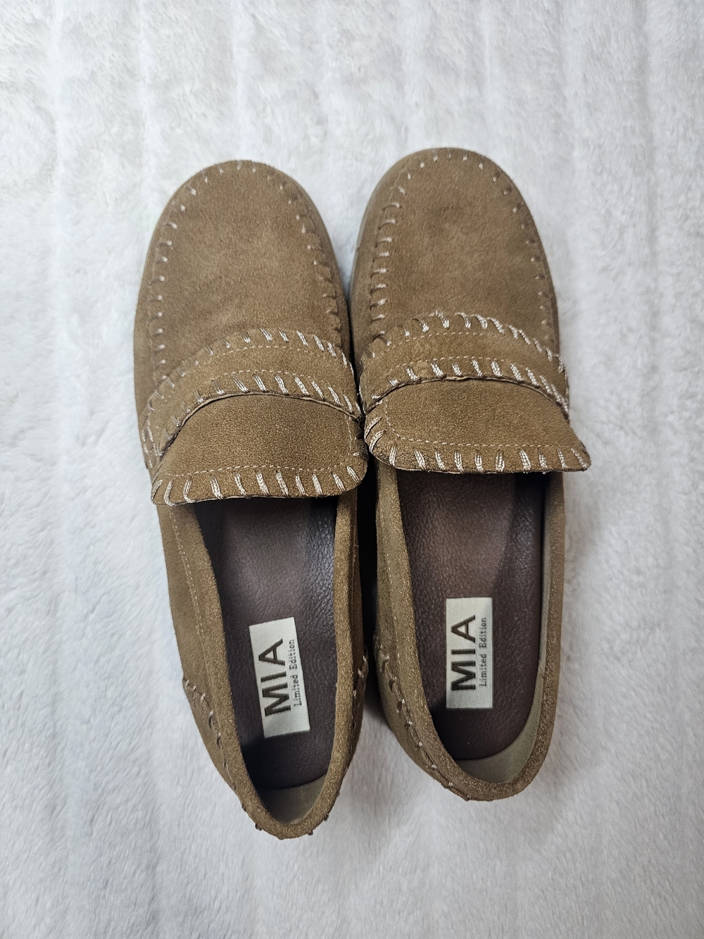MIA Limited Edition Natalee Suede Moccasin Loafers Tan Size 7.5